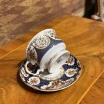 Vintage Porselen Fincan & Tabak – 1999 Museum Collection Altın Yaldızlı Dekoratif Set