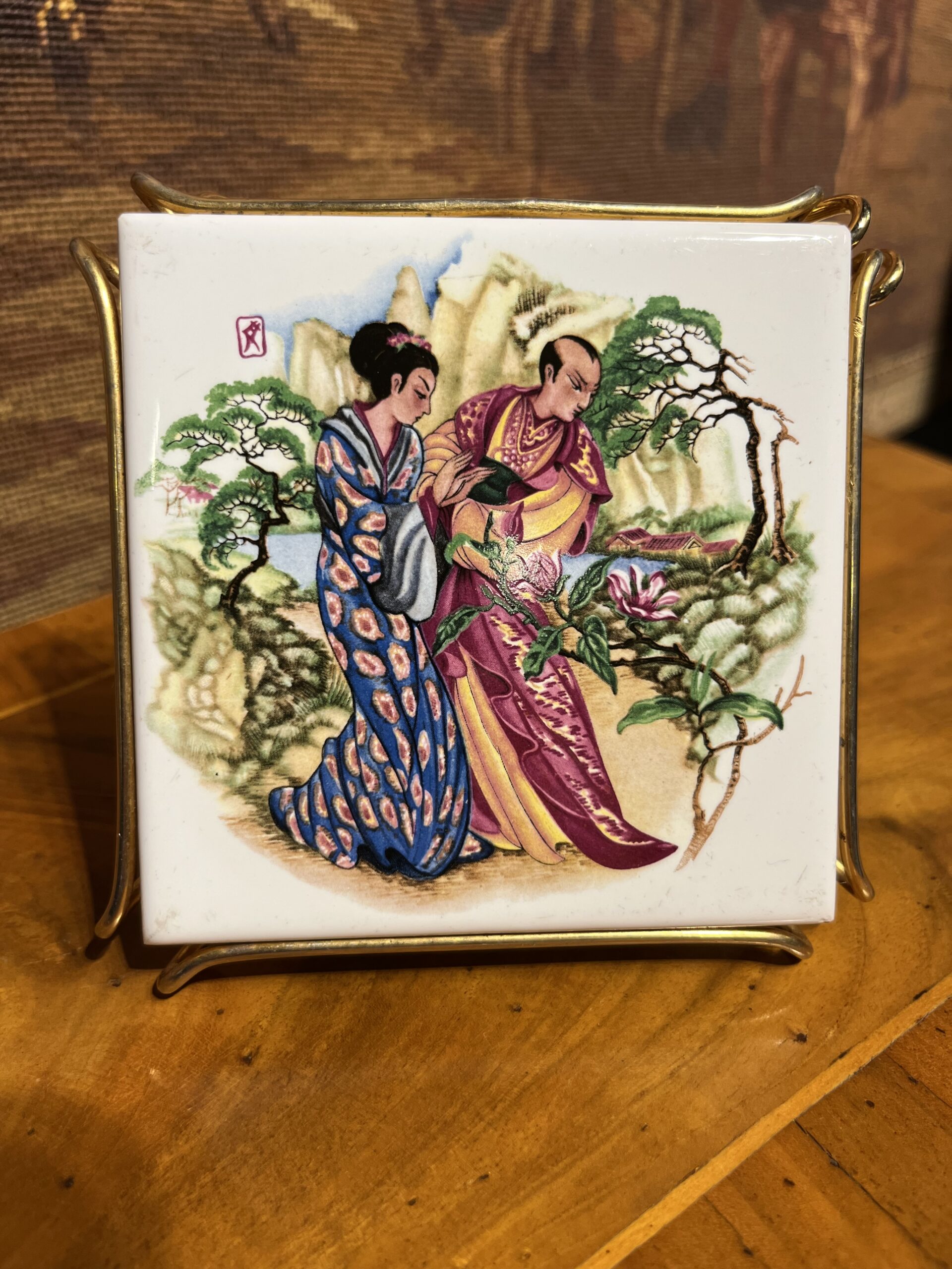 IMG_2971-scaled-1.jpg İtalyan Üretim Uzak Doğu Desenli Porselen Fincan Altlığı – 12x12 cm Dekoratif Tabak - Görsel 1