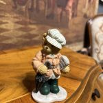 Cherished Teddies William Ayıcık Biblo – You’re A Jolly Ol’ Chap – Şemsiyeli Koleksiyon Figür (10x5 cm)
